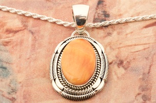 Beautiful southwestern native American orange spiny oyster shell pendant necklace chain and earring set sterling silver 925