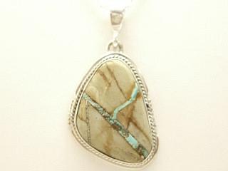 Beautiful Sterling Silver Horse Pendant. Free 18