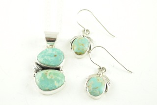 Genuine Turquoise and Spiny Oyster Shell inlaid in Sterling Silver. Free 18