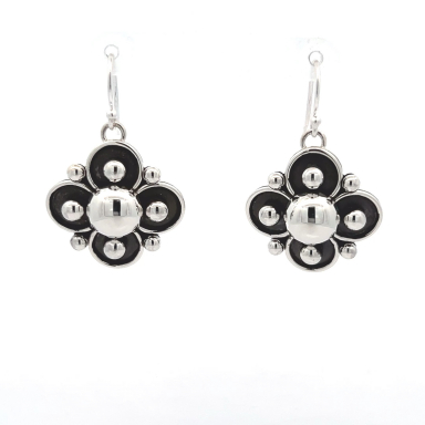 Artie Yellowhorse Jewelry Clover Design Sterling Silver Earrings