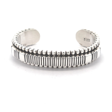 Navajo Artist Johnathan Nez Sterling Silver Bracelet