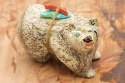 Zuni Indian Serpentine Bear Fetish