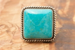 Sterling Silver Kingman Turquoise Navajo Ring